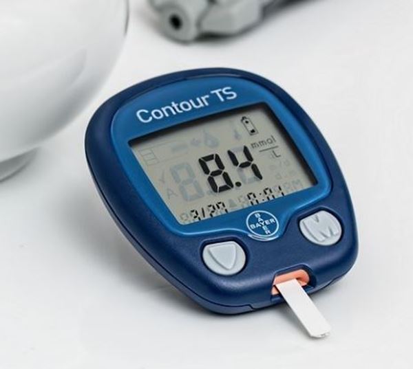 bayer contour ts blood glucometer